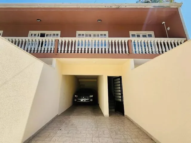 Apartamento 3 quartos e 2 banheiros, à venda, no bairro Santa Felicidade em Curitiba