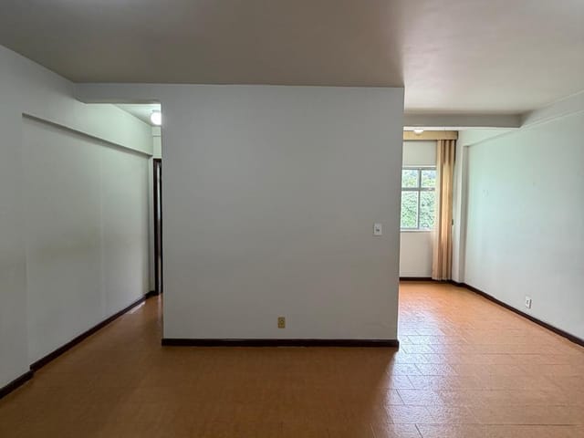 Apartamento 1 quarto e 1 banheiro, para alugar, no bairro Centro em Petrópolis
