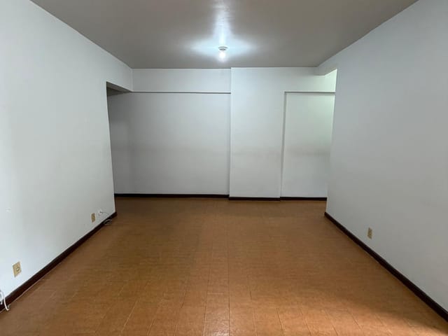 Apartamento 1 quarto e 1 banheiro, para alugar, no bairro Centro em Petrópolis