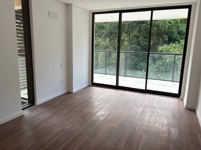 Apartamento 2 quartos e 1 banheiro, à venda ou para alugar, no bairro Itaipava em Petrópolis