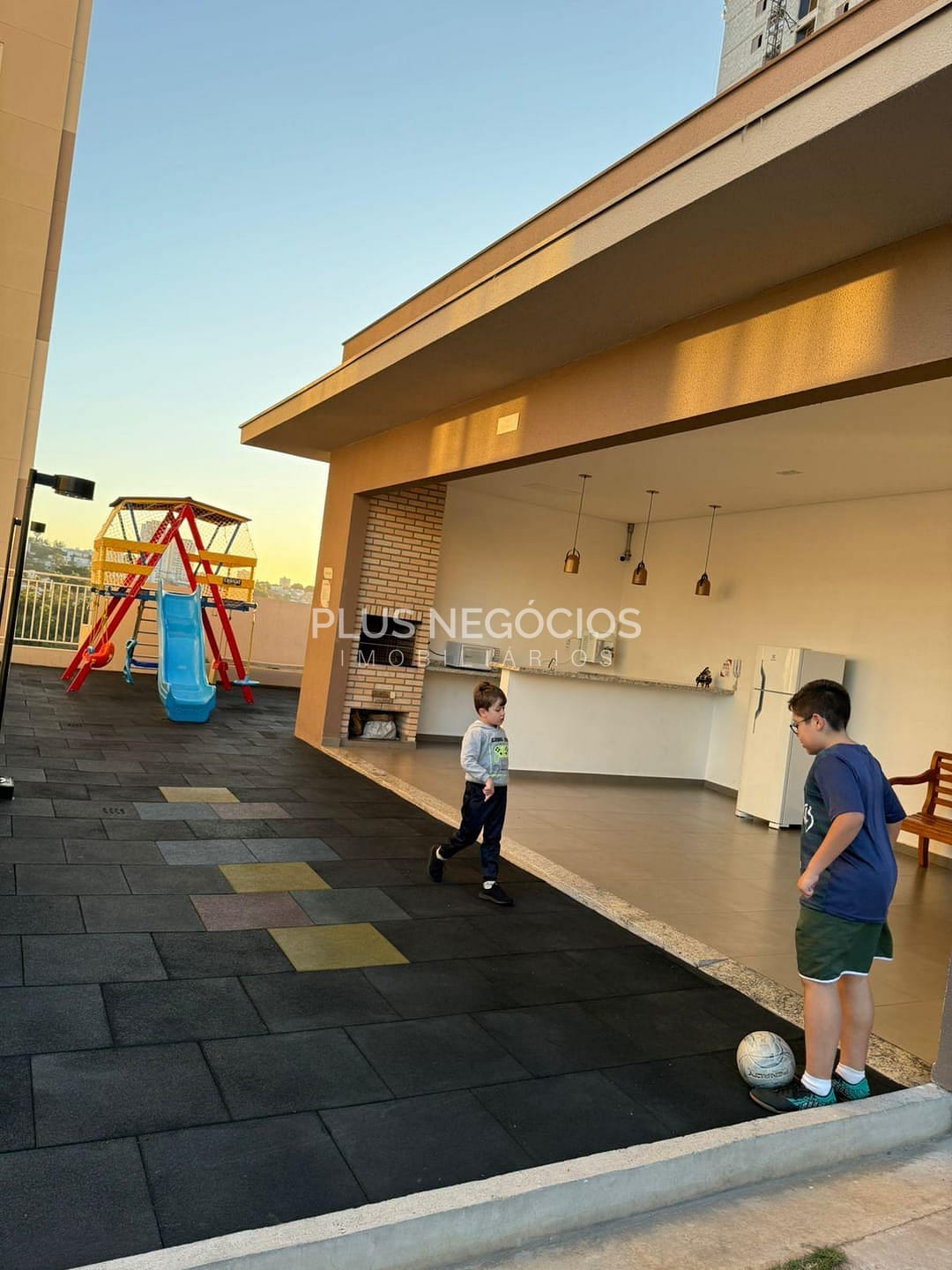 Apartamento à venda com 2 quartos, 61m² - Foto 11