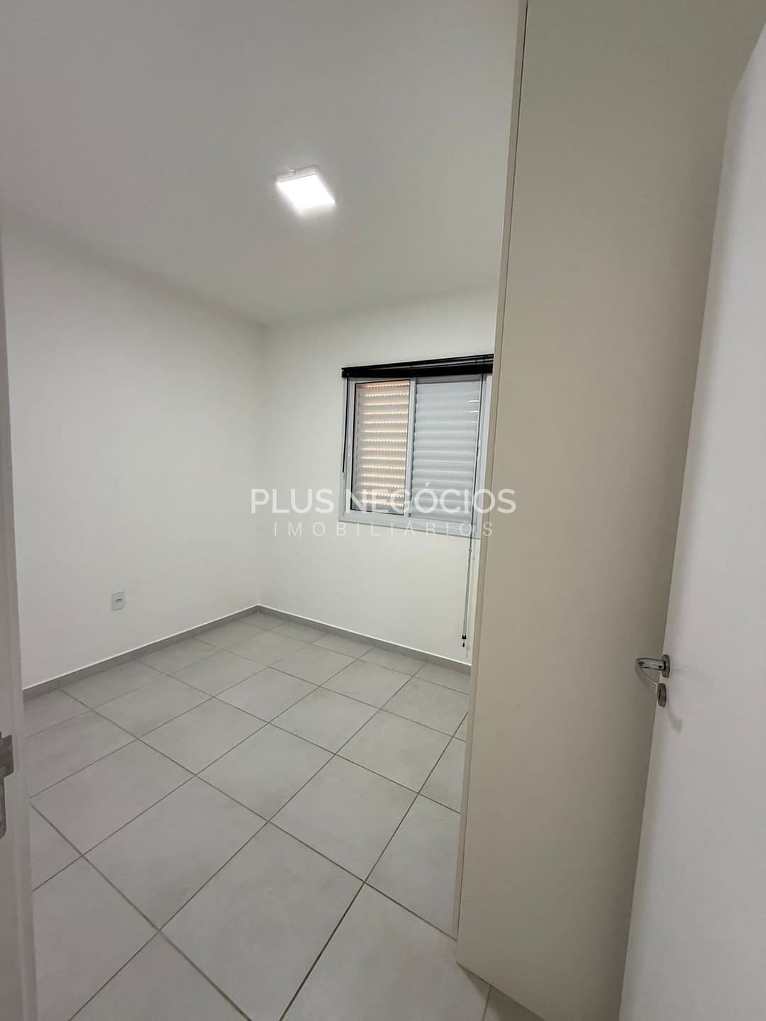 Apartamento à venda com 2 quartos, 61m² - Foto 14