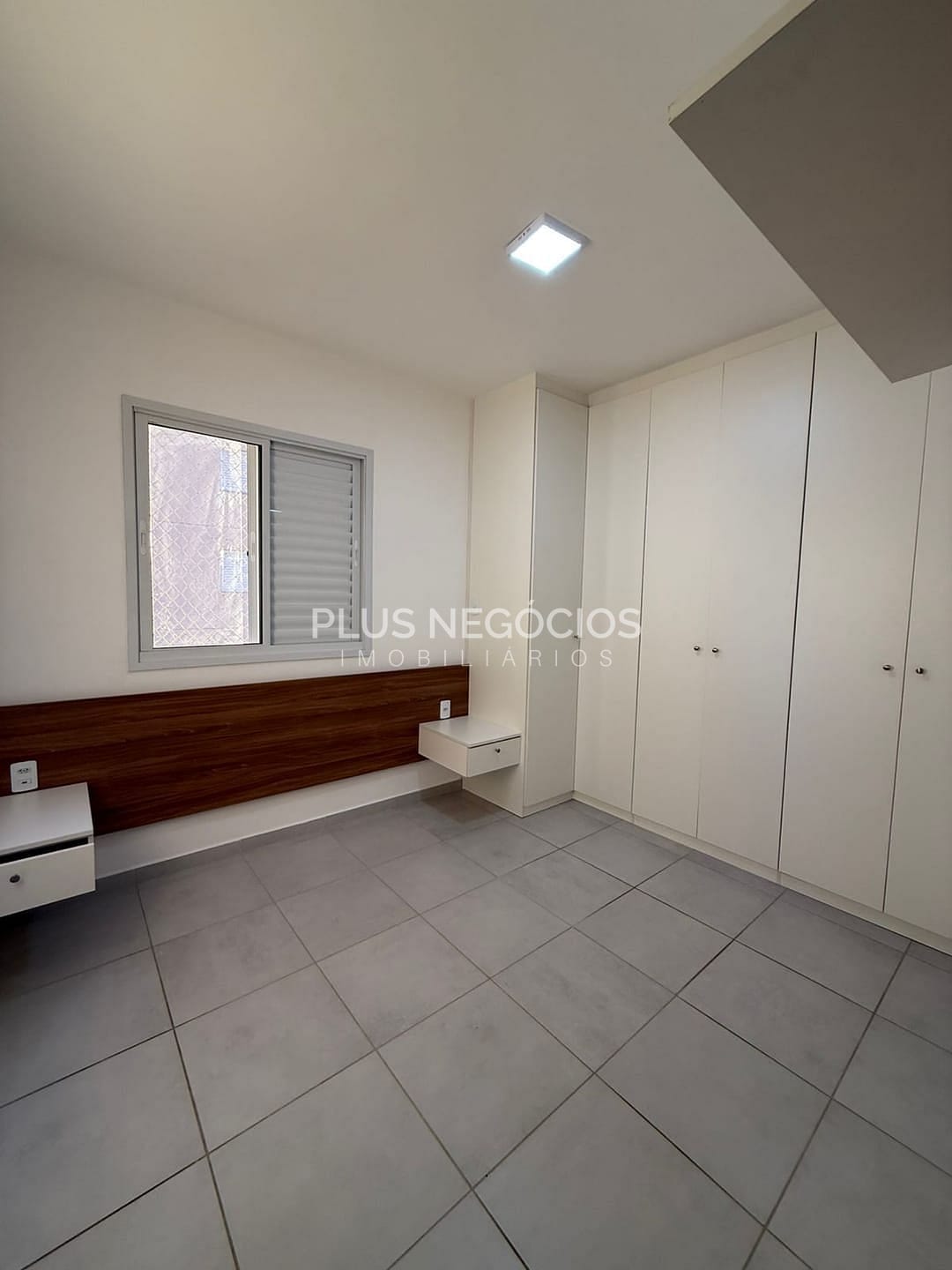 Apartamento à venda com 2 quartos, 61m² - Foto 20