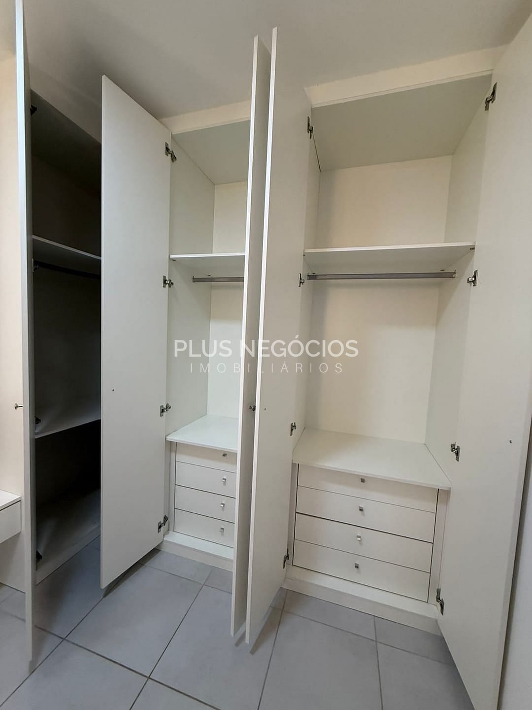 Apartamento à venda com 2 quartos, 61m² - Foto 22