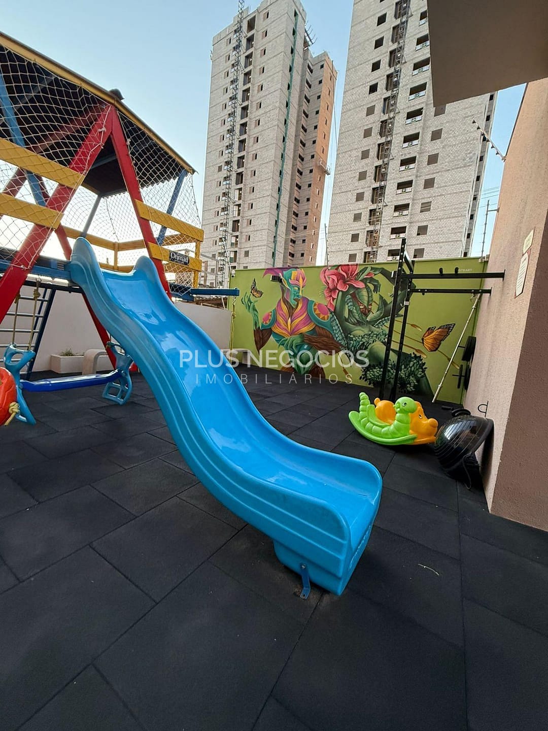 Apartamento à venda com 2 quartos, 61m² - Foto 33