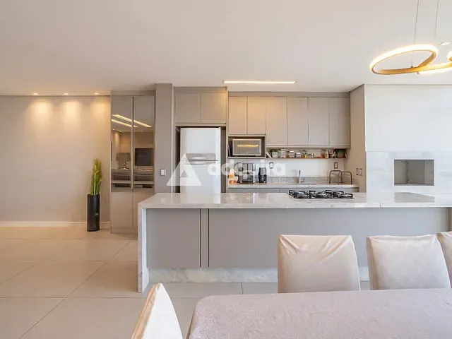 Apartamento com 261m² 3 quartos e 4 banheiros, à venda, no bairro Jardim Carvalho em Ponta Grossa
