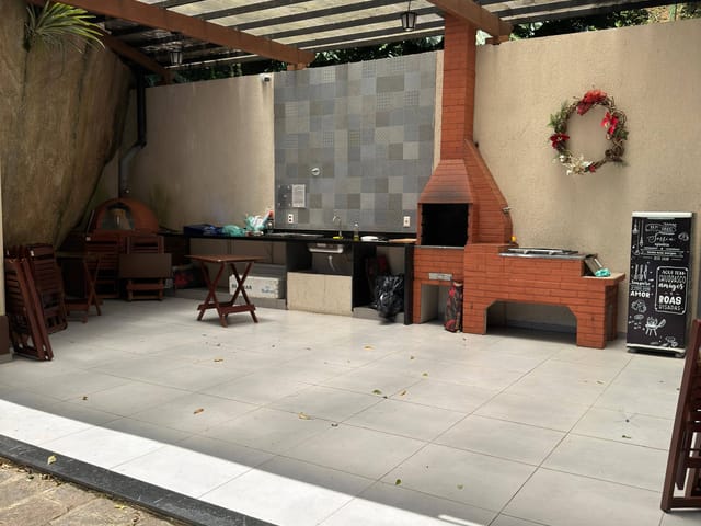 Apartamento 3 quartos e 2 banheiros, à venda, no bairro Samambaia em Petrópolis