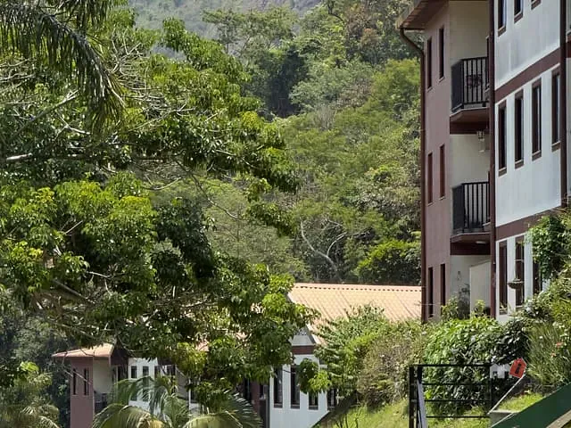 Apartamento 3 quartos e 2 banheiros, à venda, no bairro Samambaia em Petrópolis
