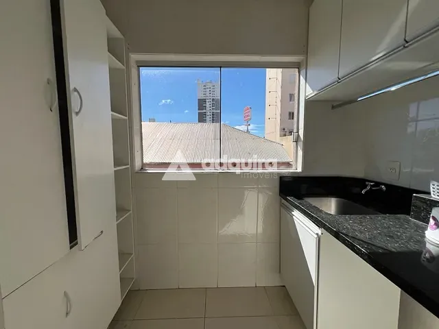Apartamento 2 quartos e 1 banheiro, para alugar, no bairro Centro em Ponta Grossa