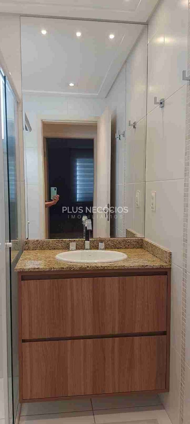 Apartamento para alugar com 3 quartos, 90m² - Foto 9