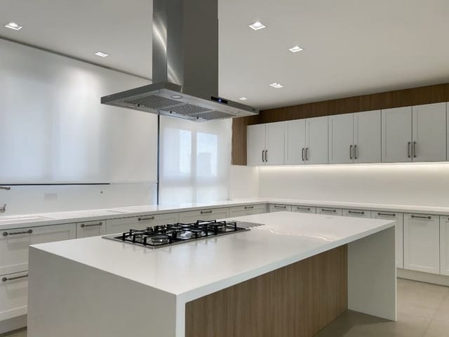 Apartamento com 368m² 3 quartos e 4 banheiros, para alugar, no bairro Gleba Palhano em Londrina