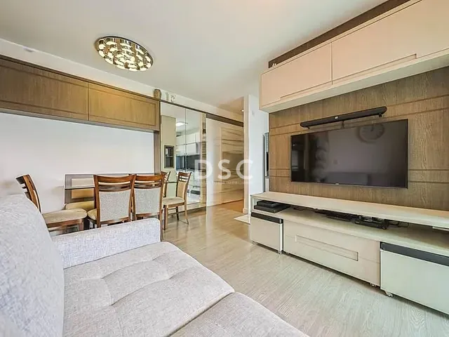 Apartamento 2 quartos e 2 banheiros, à venda, no bairro Portão em Curitiba