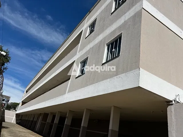 Apartamento com 75m² 2 quartos e 1 banheiro, para alugar, no bairro Uvaranas em Ponta Grossa