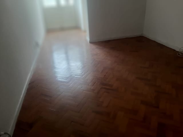 Apartamento 2 quartos e 1 banheiro, para alugar, no bairro Centro em Petrópolis