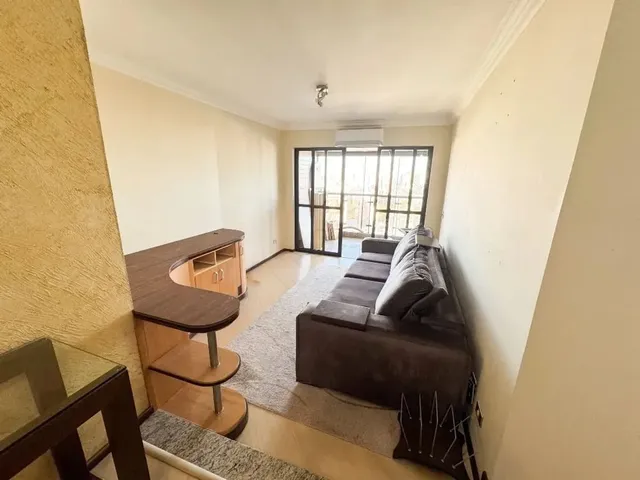Apartamento 3 quartos e 4 banheiros, para alugar, no bairro Batel em Curitiba