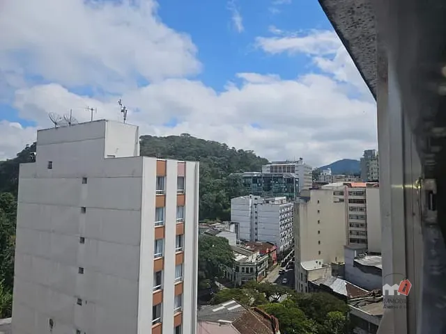 Apartamento à venda, no bairro Centro em Petrópolis