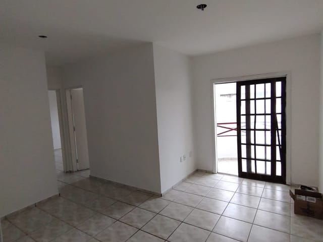 Apartamento 2 quartos e 2 banheiros, à venda, no bairro Parque Santo Antônio em Taubaté