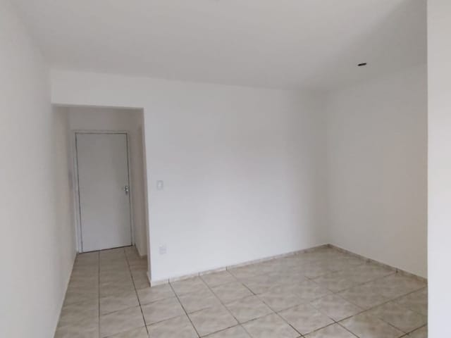 Apartamento 2 quartos e 2 banheiros, à venda, no bairro Parque Santo Antônio em Taubaté