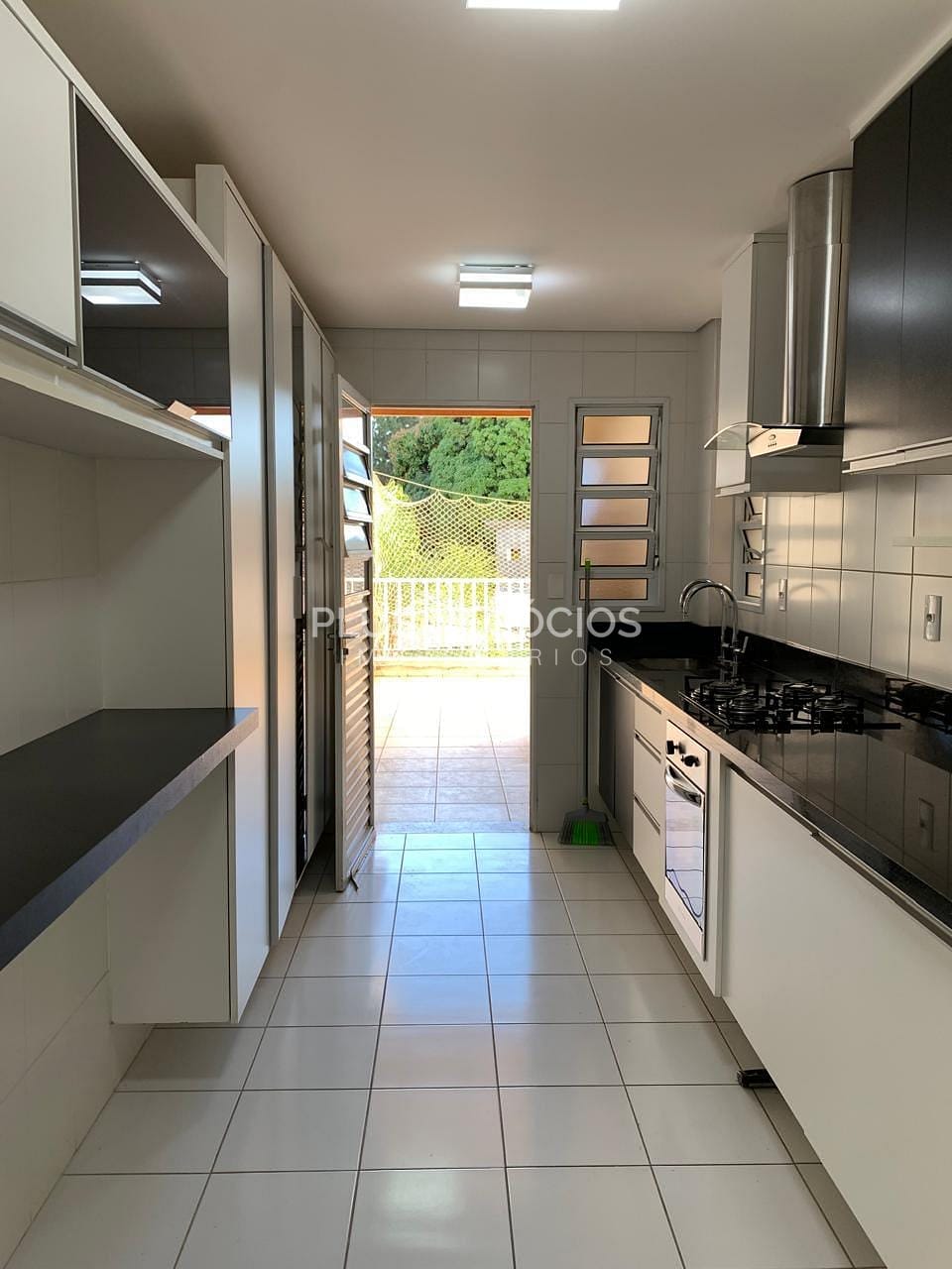Apartamento à venda com 3 quartos, 108m² - Foto 7