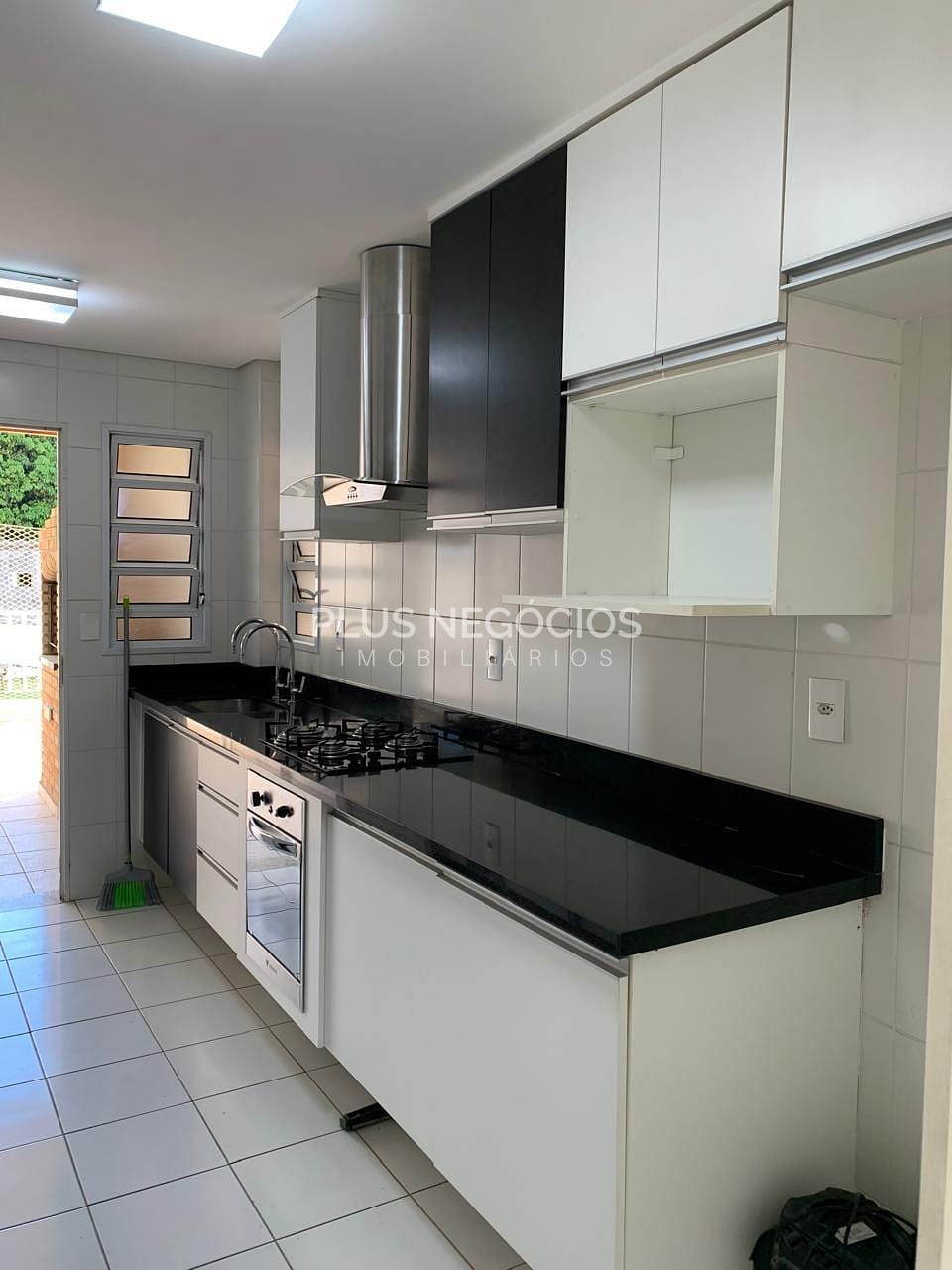 Apartamento à venda com 3 quartos, 108m² - Foto 8