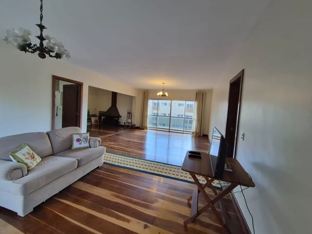 Apartamento 4 quartos e 1 banheiro, para alugar, no bairro Valparaíso em Petrópolis