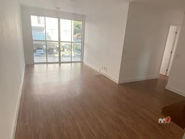 Apartamento 2 quartos e 1 banheiro, à venda ou para alugar, no bairro Corrêas em Petrópolis