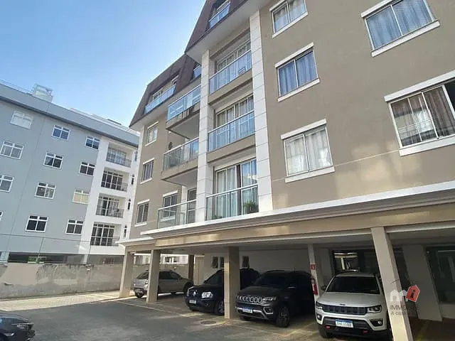 Apartamento 2 quartos e 1 banheiro, à venda ou para alugar, no bairro Corrêas em Petrópolis