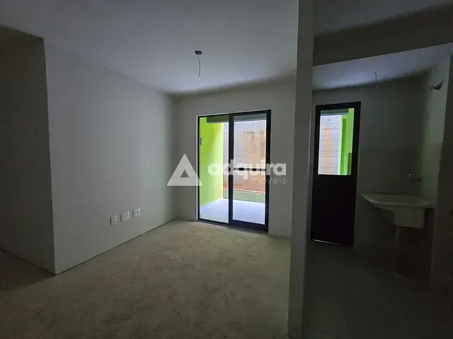 Apartamento 2 quartos e 1 banheiro, à venda, no bairro Contorno em Ponta Grossa