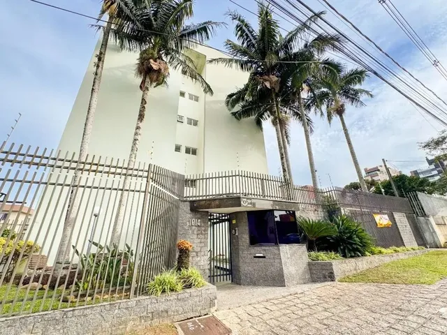 Apartamento 3 quartos e 2 banheiros, à venda, no bairro Água Verde em Curitiba