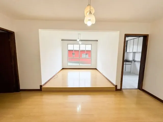 Apartamento 3 quartos e 2 banheiros, à venda, no bairro Água Verde em Curitiba