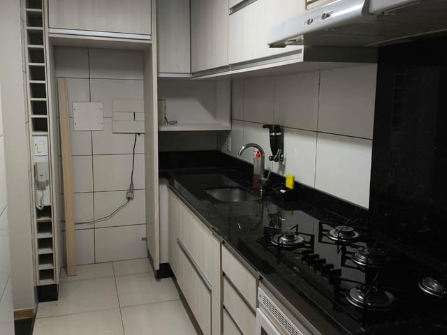 Foto do Apartamento - Apto 2 dorms c/ cozinha planejada, guarda-roupa e painel. Prox. ao Jardim Santo Amaro, bairro em expansão! Próx. a comércios e serviços. Confira! | Londrina Cred Imóveis