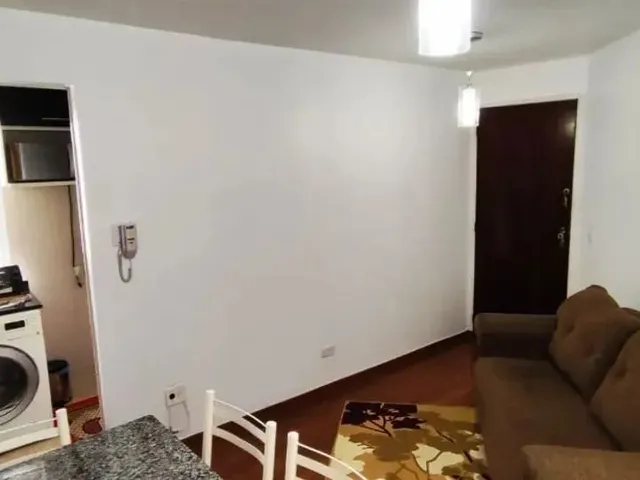 Apartamento 2 quartos e 1 banheiro, para alugar, no bairro Bigorrilho em Curitiba