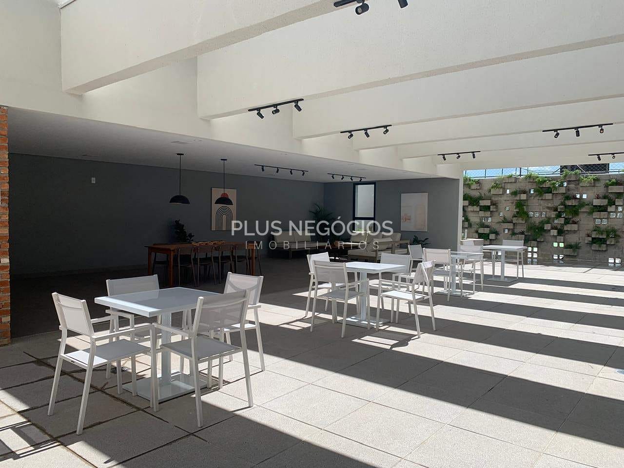 Apartamento à venda com 2 quartos, 68m² - Foto 2