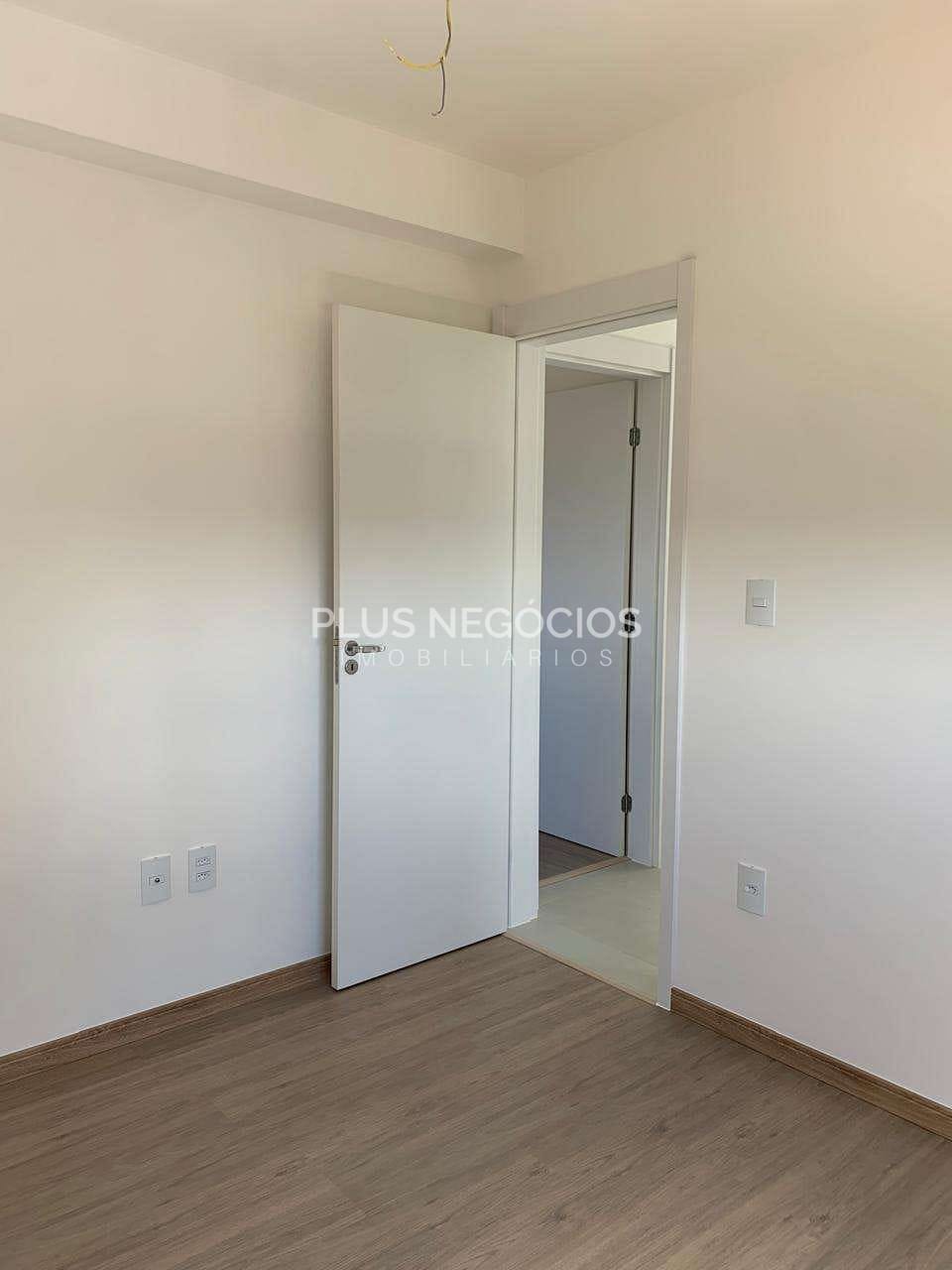 Apartamento à venda com 2 quartos, 68m² - Foto 31