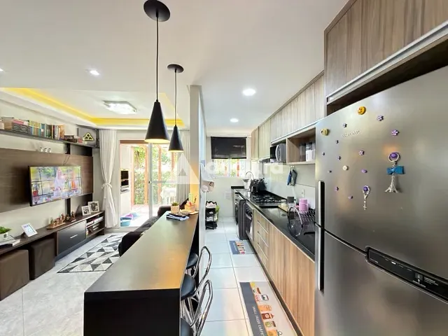 Apartamento com 63m² 2 quartos e 1 banheiro, à venda, no bairro Uvaranas em Ponta Grossa