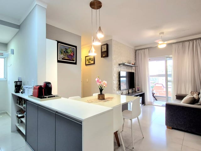 Apartamento com 2 dormítórios no JR American