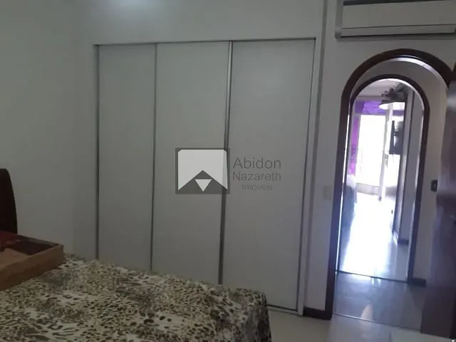 Apartamento com 230m² 4 quartos e 2 banheiros, à venda, no bairro Icaraí em Niterói