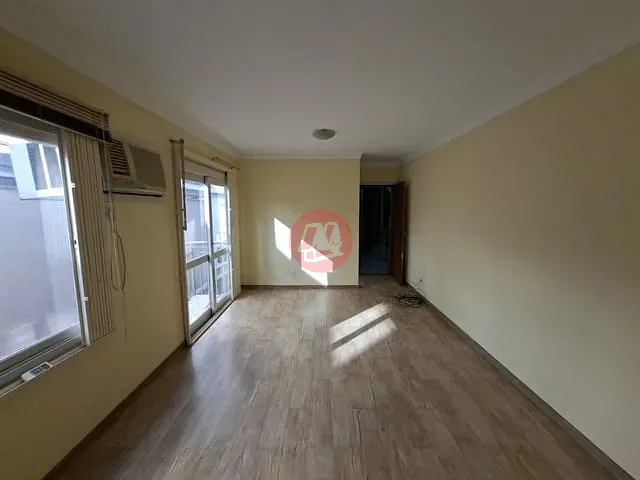 Apartamento 1 quarto e 1 banheiro, para alugar, no bairro Menino Deus em Porto Alegre