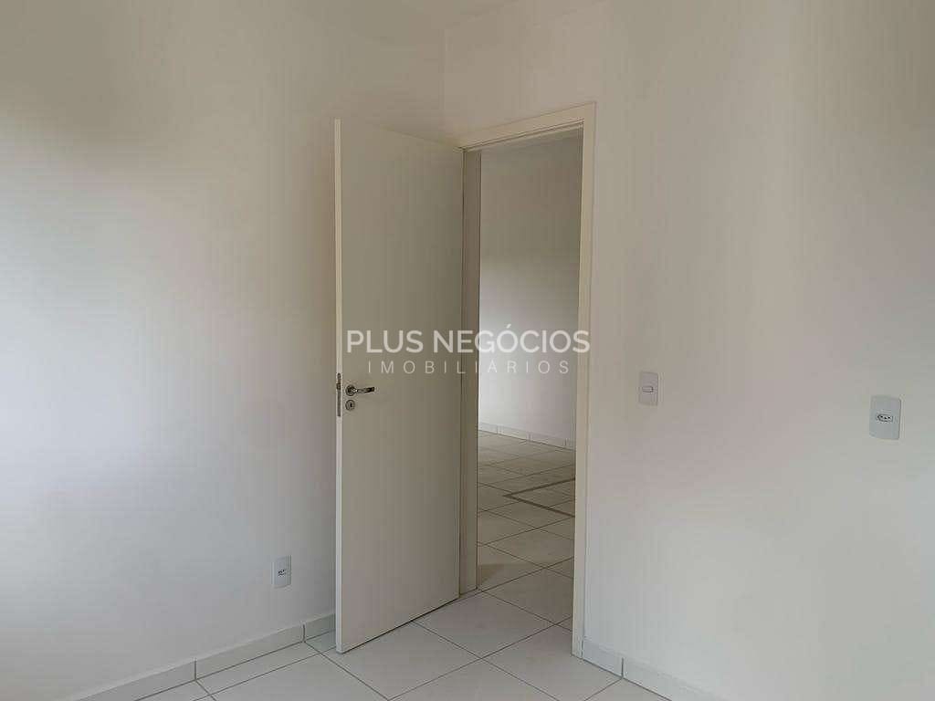 Apartamento à venda com 2 quartos, 42m² - Foto 12