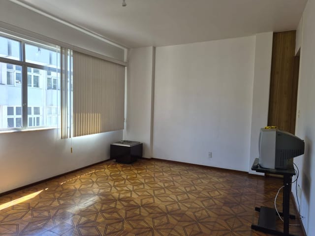 Apartamento 3 quartos e 2 banheiros, à venda, no bairro Centro em Petrópolis