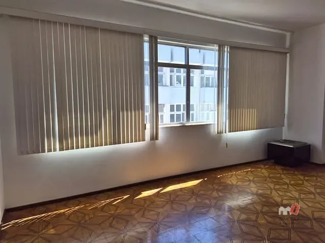 Apartamento 3 quartos e 2 banheiros, à venda, no bairro Centro em Petrópolis