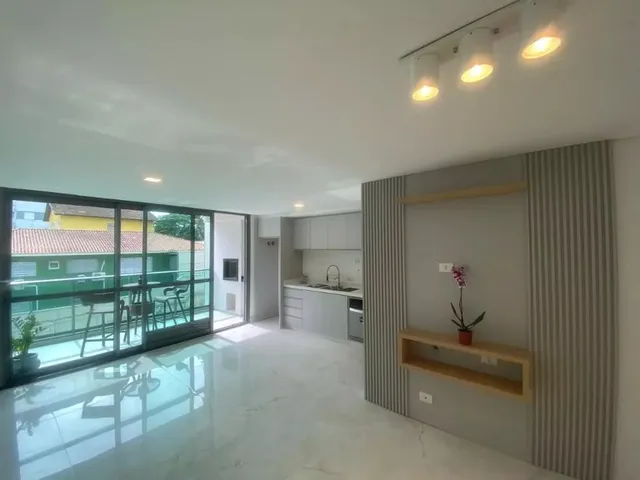 Apartamento 2 quartos e 3 banheiros, à venda, no bairro Mercês em Curitiba