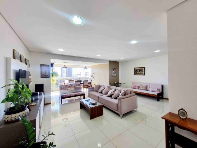 Apartamento com 217m² 3 quartos e 3 banheiros, à venda, no bairro Santa Rosa em Londrina
