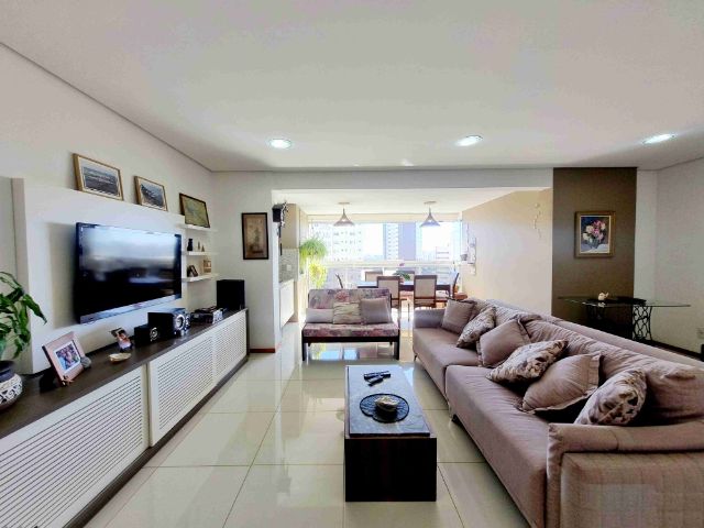Apartamento com 217m² 3 quartos e 3 banheiros, à venda, no bairro Santa Rosa em Londrina
