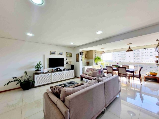 Apartamento com 217m² 3 quartos e 3 banheiros, à venda, no bairro Santa Rosa em Londrina