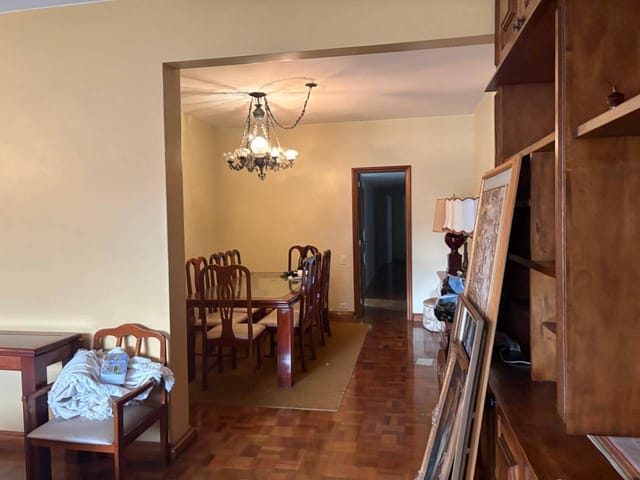 Apartamento 4 quartos e 3 banheiros, para alugar, no bairro Centro em Petrópolis