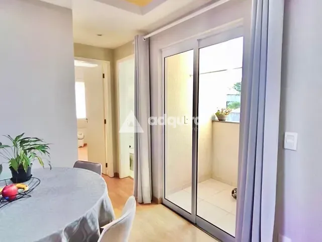 Apartamento 2 quartos e 1 banheiro, à venda, no bairro Jardim Carvalho em Ponta Grossa