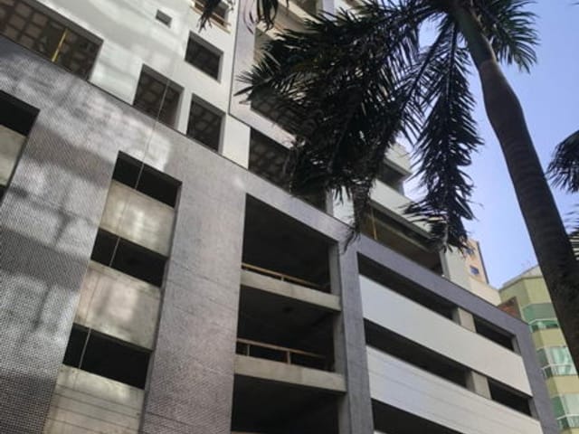 Apartamento com 363m², à venda, no bairro Centro em Balneário Camboriú