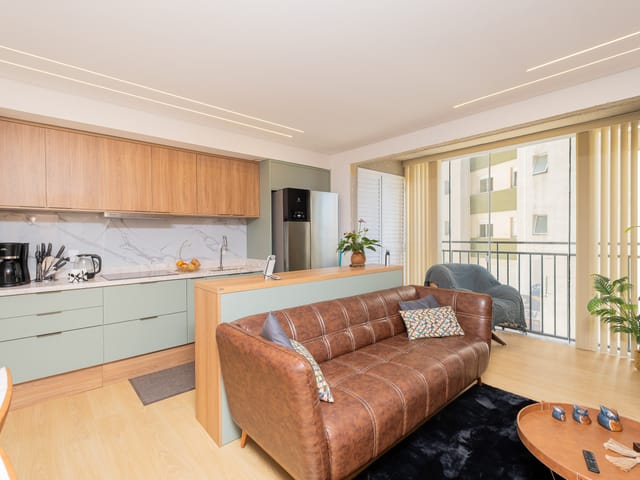 Apartamento 3 quartos e 2 banheiros, à venda, no bairro Areal em Pelotas