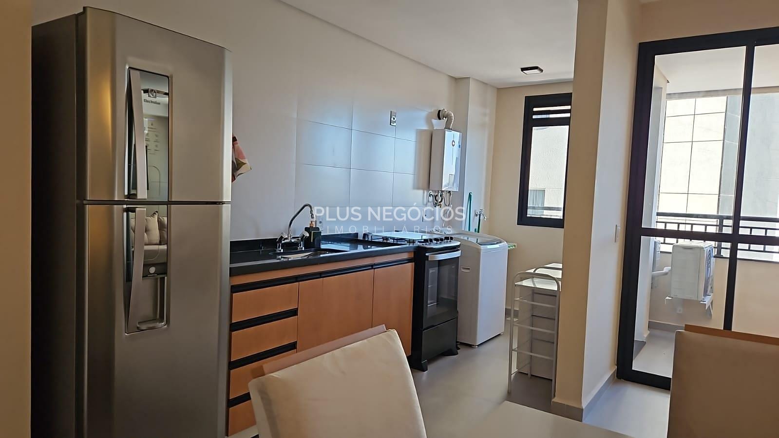 Apartamento à venda com 2 quartos, 70m² - Foto 5